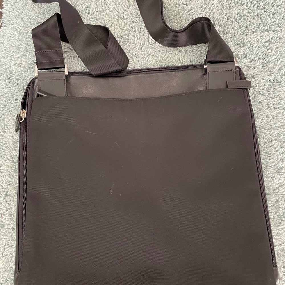 Lodis Crossbody Bag